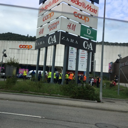 Evacuazione di massa al Centro Lugano sud