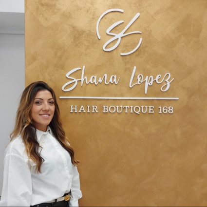 Shana Lopez, la stilista dei capelli ha aperto anche a Lugano