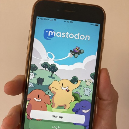 Lasciano Twitter per Mastodon: sono sette milioni