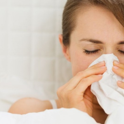 Catarro: perché in inverno ne produciamo di più e ci ammaliamo?