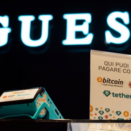 Guess aderisce a Lugano’s Plan ₿ e conquista Twitter