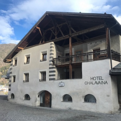 Chasa Chalavaina, lo storico albergo svizzero