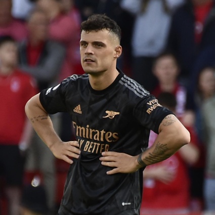 Beffa Xhaka e gioia City per la nona volta