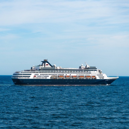 Amsterdam punta a vietare le navi da crociera