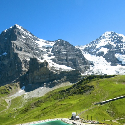 Si stacca del ghiaccio sull'Eiger, due alpinisti dispersi