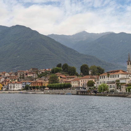 Turista tedesca scompare nel lago Maggiore