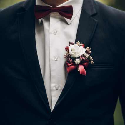 La wedding planner risponde ai lettori: “Come vestire lo sposo?”