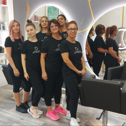 Esperte di alto livello per il benessere dei capelli
