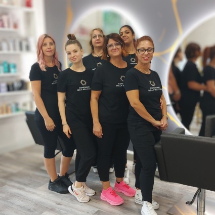 Benessere dei capelli a livello superiore con Laura Bondesani e il suo team