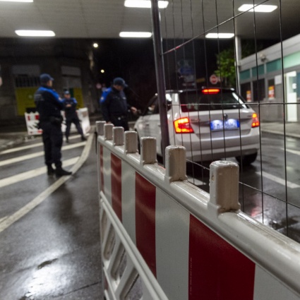 Tassa sulla salute, barricate dei sindacati