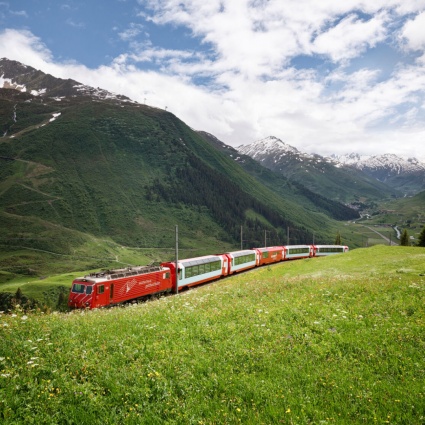 Crociera sulle Alpi: a bordo del Glacier Express