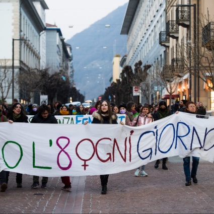 L'8 ogni giorno contro Filippini e... Trump