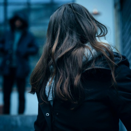 Gli stalker dovranno passare tre anni dietro le sbarre?