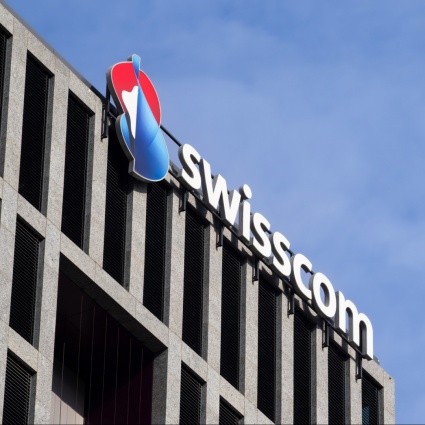 Swisscom accelera: l'acquisizione di Vodafone Italia è già completata