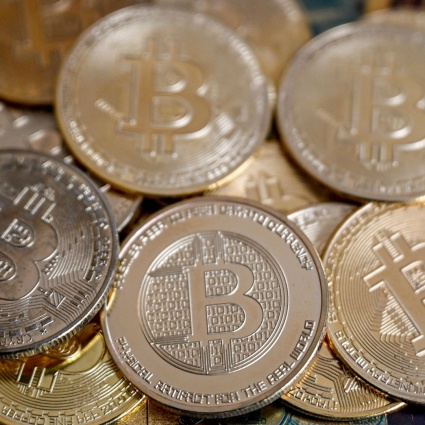 «Smettete di comprare bitcoin»