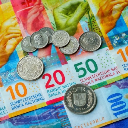 Il denaro contante in Svizzera tra libertà economica e diritto costituzionale