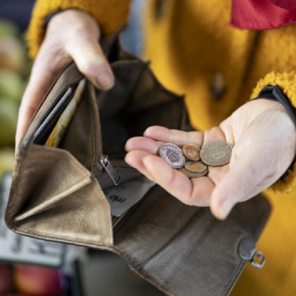 Povertà e tenore di vita in Svizzera: ecco cosa emerge dall'ultima l'indagine dell'UST