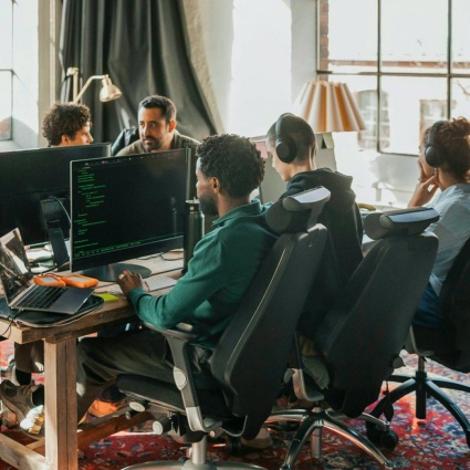 L'intelligenza artificiale sta estromettendo i giovani dal mercato del lavoro