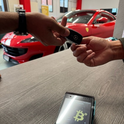 «Ho comprato l'auto in USDt: è stata pura emozione»