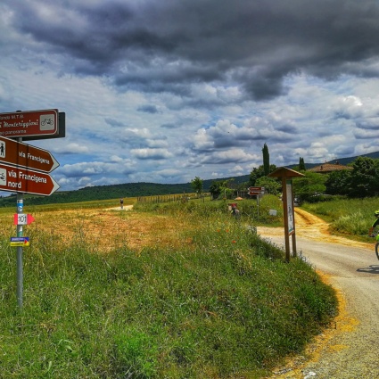 La Via Francigena in sella ad una e-bike