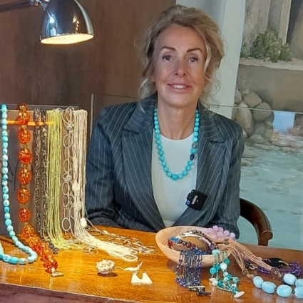 Il Natale che brilla: l’arte dei regali firmati Gioielleria Raffaella