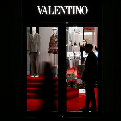 Sophia Loren piange Valentino: «Ti porterò sempre con me»