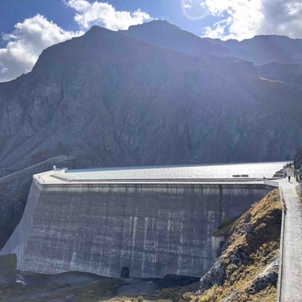 Grande Dixence: il gigante di cemento delle Alpi
