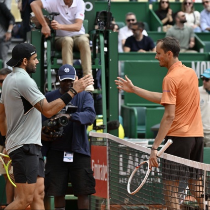 Doppio 6-0: Medvedev asfaltato da Berrettini a Monte Carlo