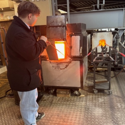 Hergiswil incandescente: la storica Glasi tra fuoco, sabbia e creatività