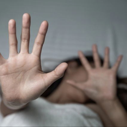 Vittime della droga dello stupro: accesso alla copertura infortuni