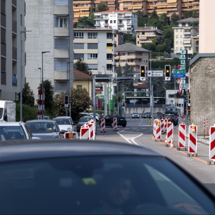 Calano (di poco) i frontalieri in Ticino