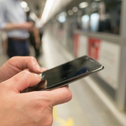 Telefono smarrito sul treno Zugo - Milano