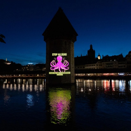 Altra azione di Greenpeace: questa volta a Lucerna