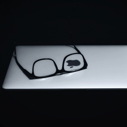 Apple potrebbe posticipare il lancio dei suoi occhiali al 2027