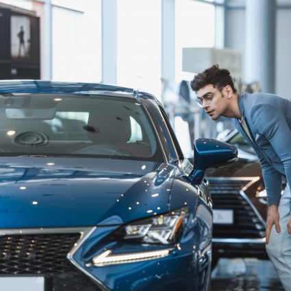 I giovani le auto non le comprano più