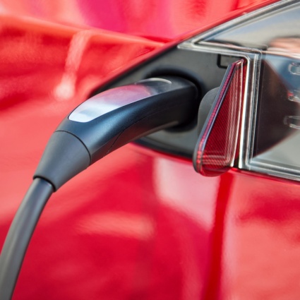 Cresce il mercato dell'auto elettrica nell'Ue