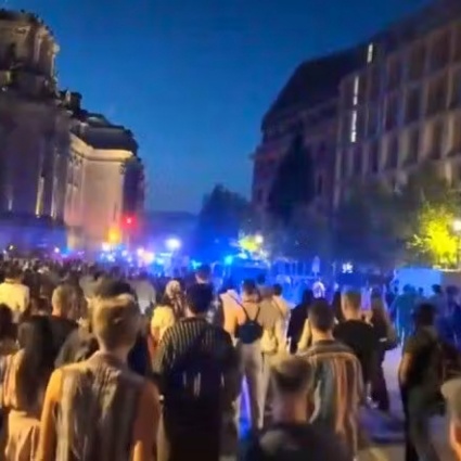 Berlino, furgone contro la folla: «Numerosi feriti»