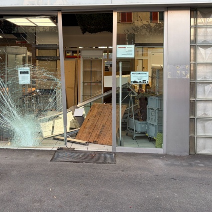 Ennesimo furto in un'armeria, ladri in fuga