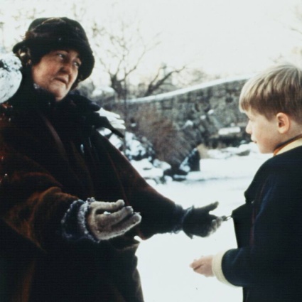Addio a Brenda Fricker, dall'Oscar alla... Signora dei piccioni di “Mamma ho riperso l'aereo”