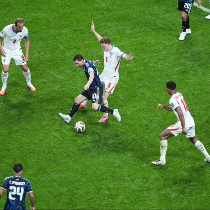 Scommesse sportive: allarme dipendenza tra i giovani durante i Mondiali