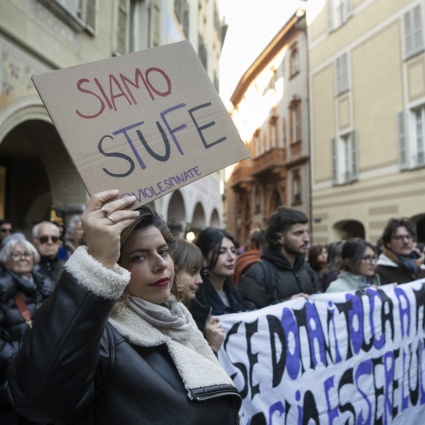 In piazza «per chiedere le dimissioni immediate di Claudio Zali»