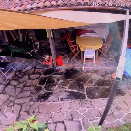 Caviano, esplosione notturna in un cortile