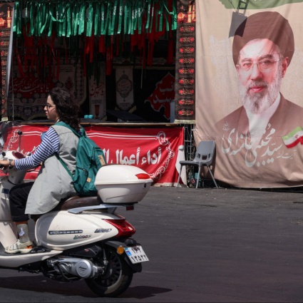 Khamenei «non è in Iran»
