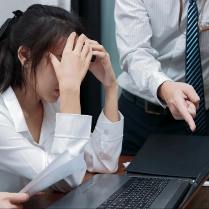 Il mondo del lavoro è sempre più un campo di battaglia: boom di conflitti