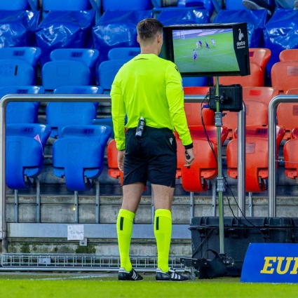 VAR, fuorigioco e nuove regole: la Super League cambia volto