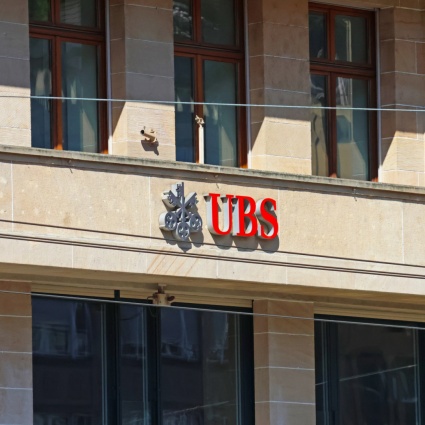 UBS batte le attese: utile trimestrale a 2,8 miliardi di dollari