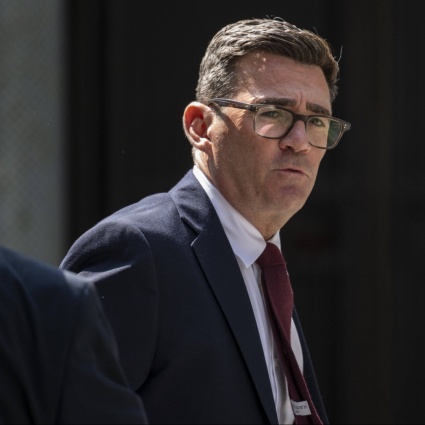 È Andy Burnham il nuovo premier