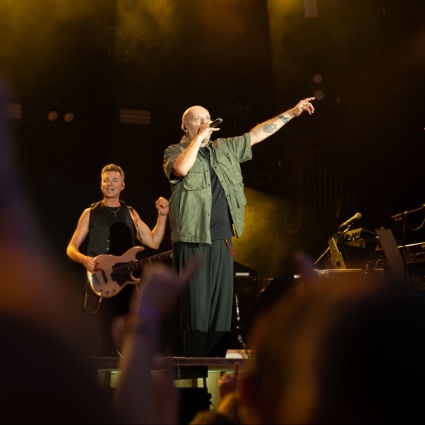 In 7mila per cantare le canzoni di Max Pezzali