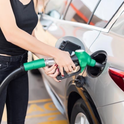 I prezzi della benzina aumentano e raggiungono il livello più alto degli ultimi due anni