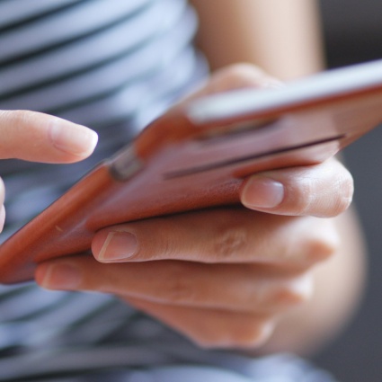 Mercato degli smartphone mai così male dal 2013